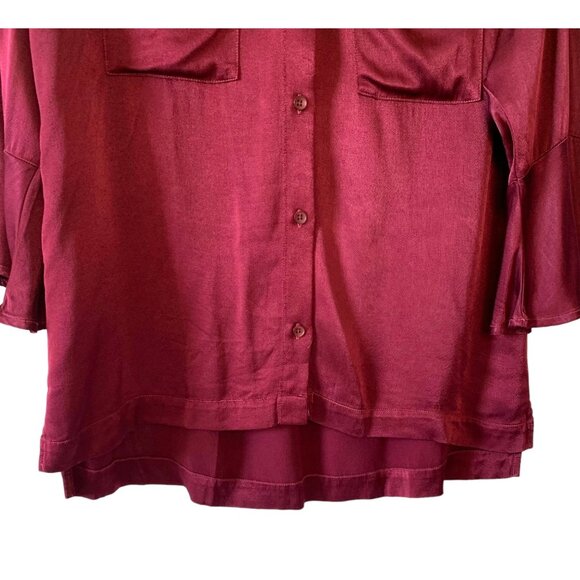 MODODOC Red Satin 3/4 Bell-Cuff Sleeve Collarless Button-Up Blouse NWT Medium - Picture 5 of 7
